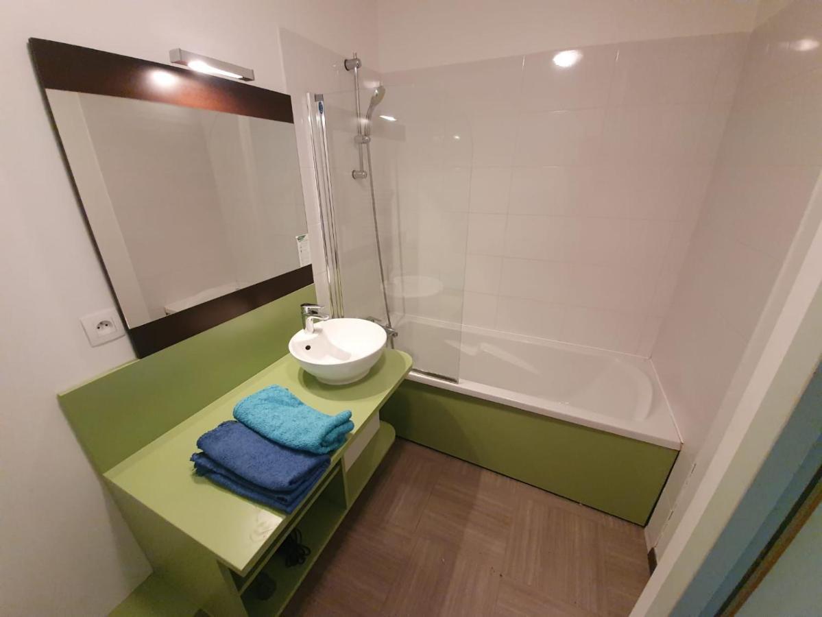 Le Romarin - Climatisation Piscine & Parking Prive Apartment Greoux-les-Bains Bagian luar foto